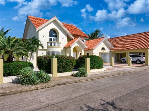 homes for sale in oranjestad aruba